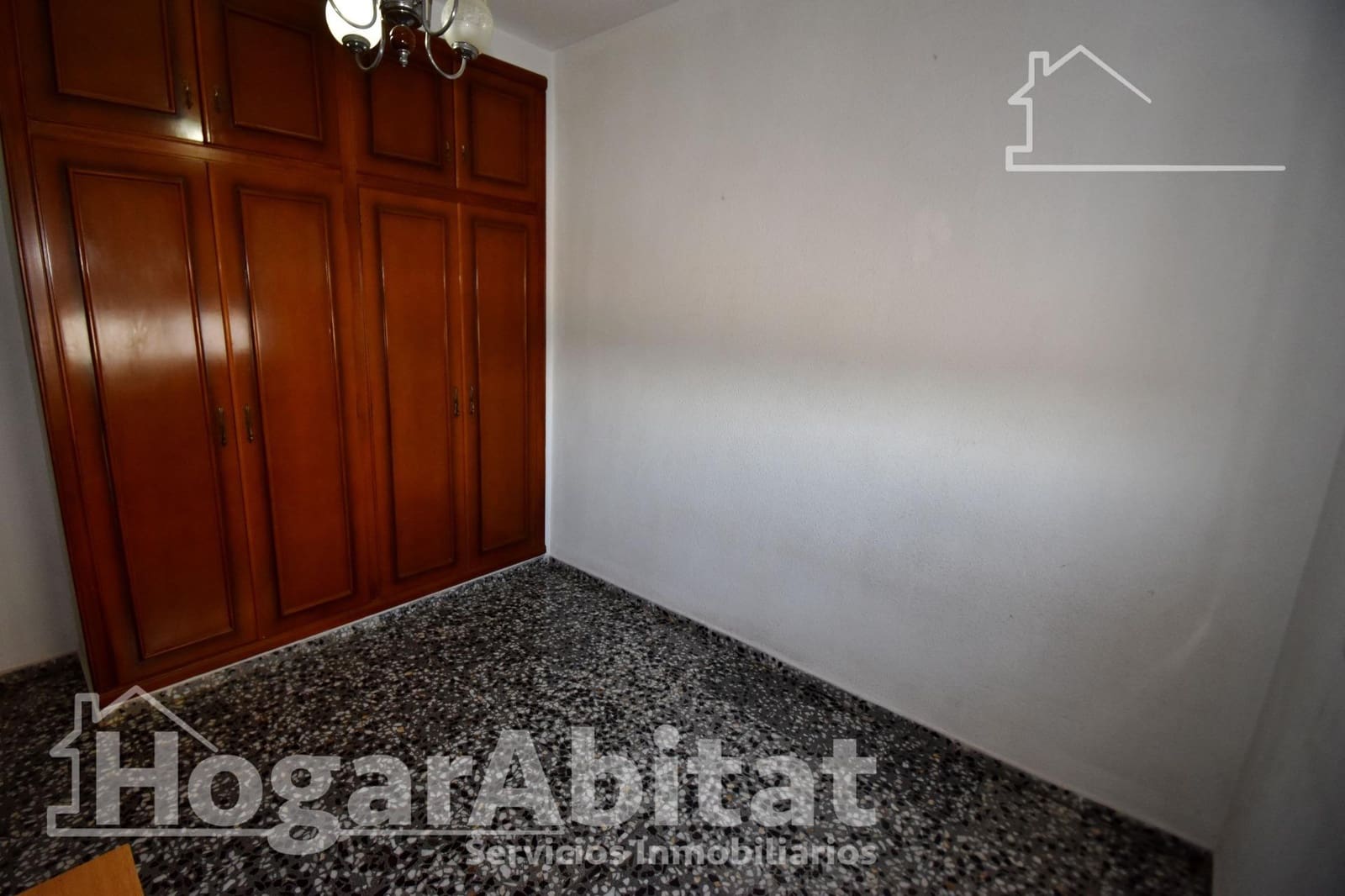 4 bedroom Flat for sale in Betxi - € 87,000 (Ref: 9449364)