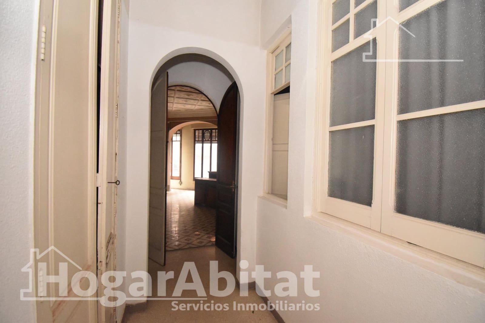 4 bedroom Flat for sale in Castello de la Plana - € 220,000 (Ref: 9449373)