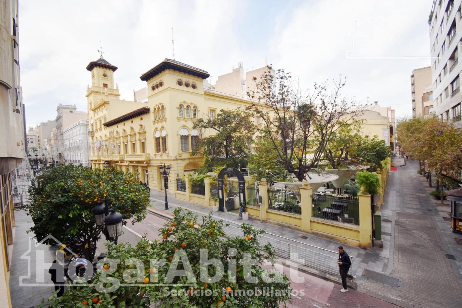 4 bedroom Flat for sale in Castello de la Plana - € 220,000 (Ref: 9449373)