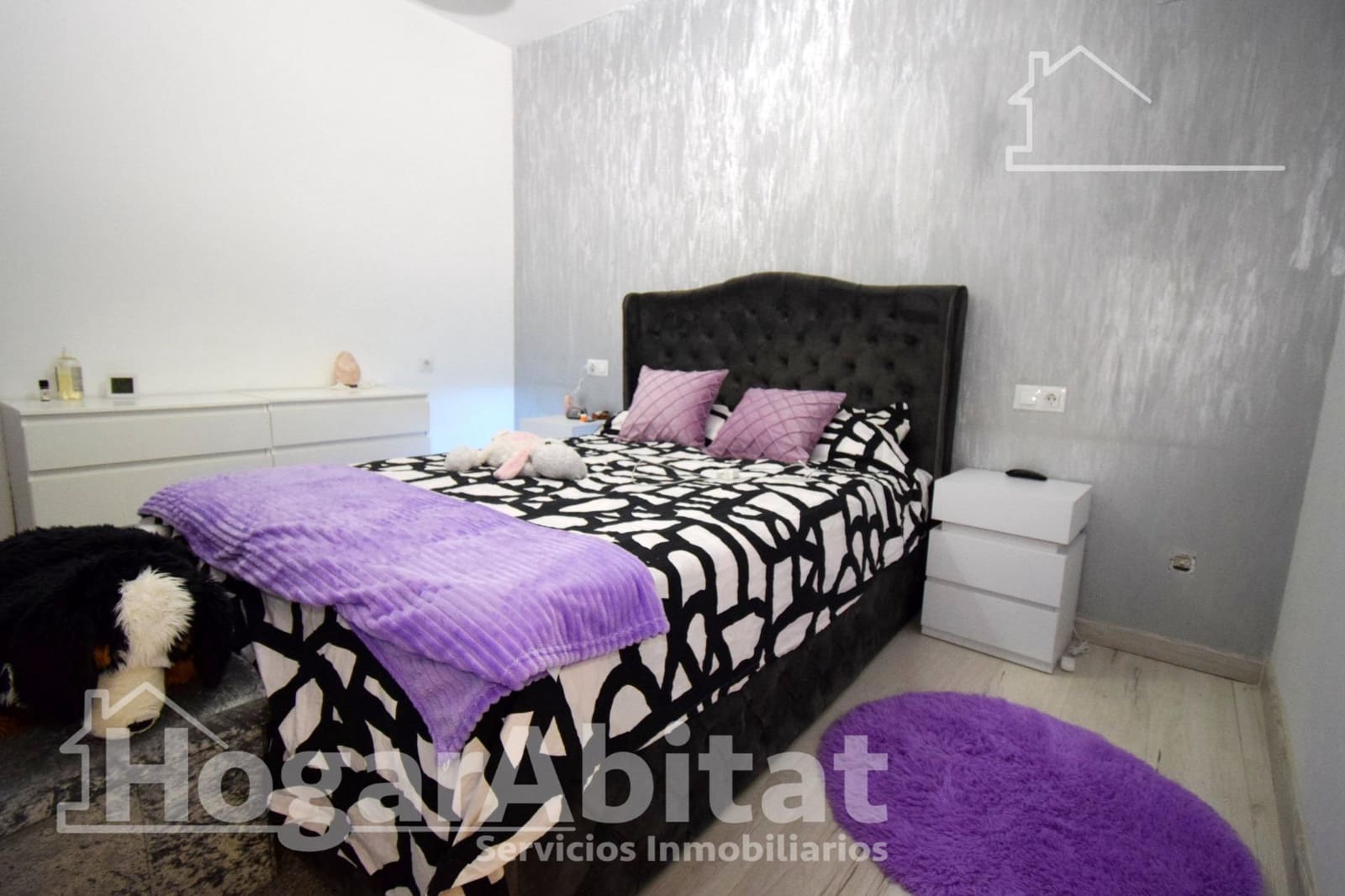 4 bedroom Flat for sale in Montserrat with garage - € 250,000 (Ref: 9449375)