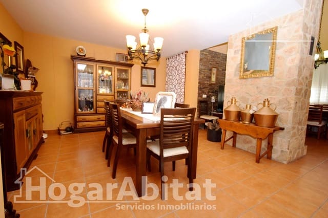 5 slaapkamer Villa te koop in Montserrat met zwembad garage - € 400.000 (Ref: 9451051)
