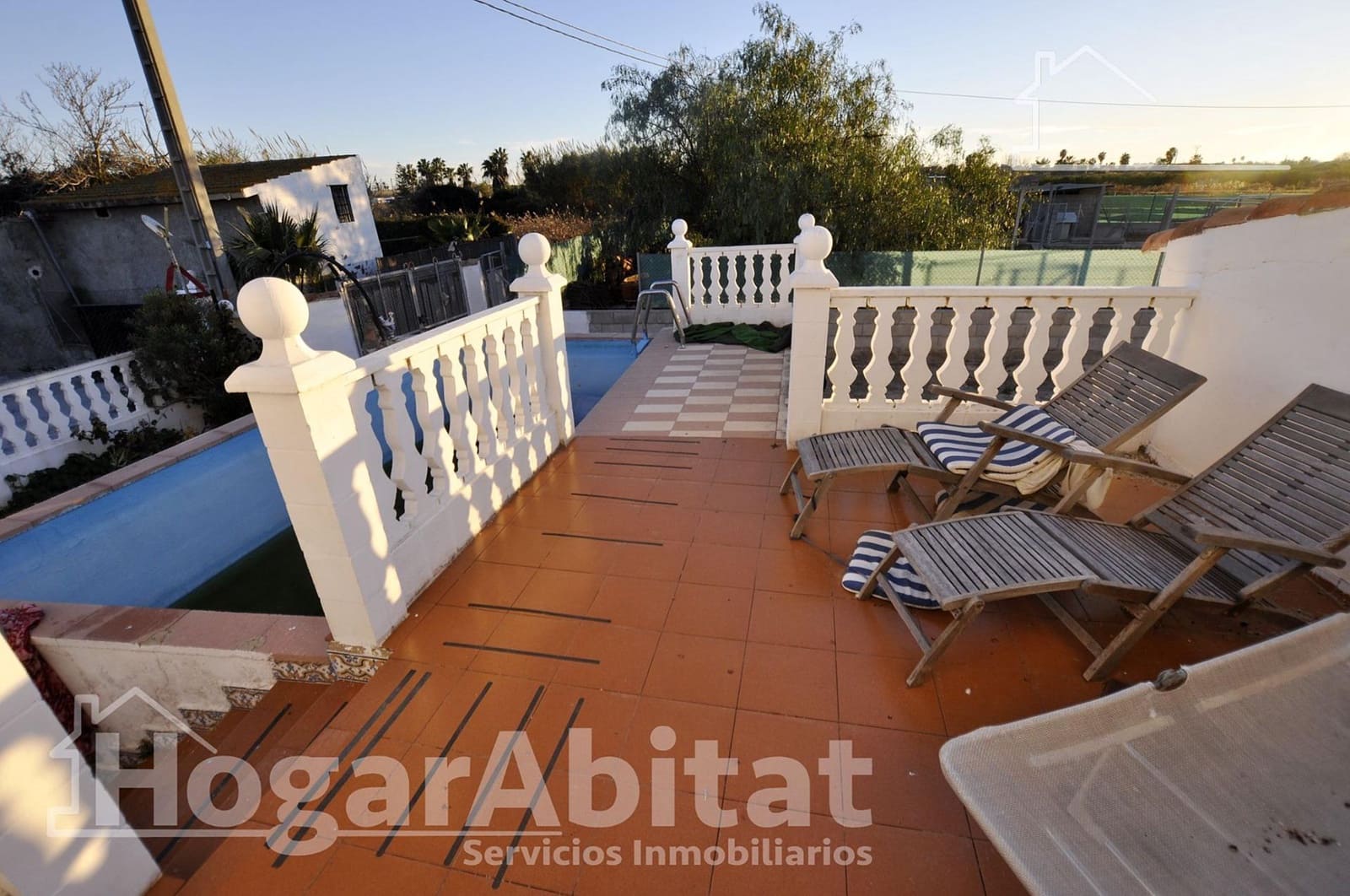 Chalet de 4 habitaciones en Sagunto / Sagunt en venta con piscina garaje - 490.000 € (Ref: 9451056)