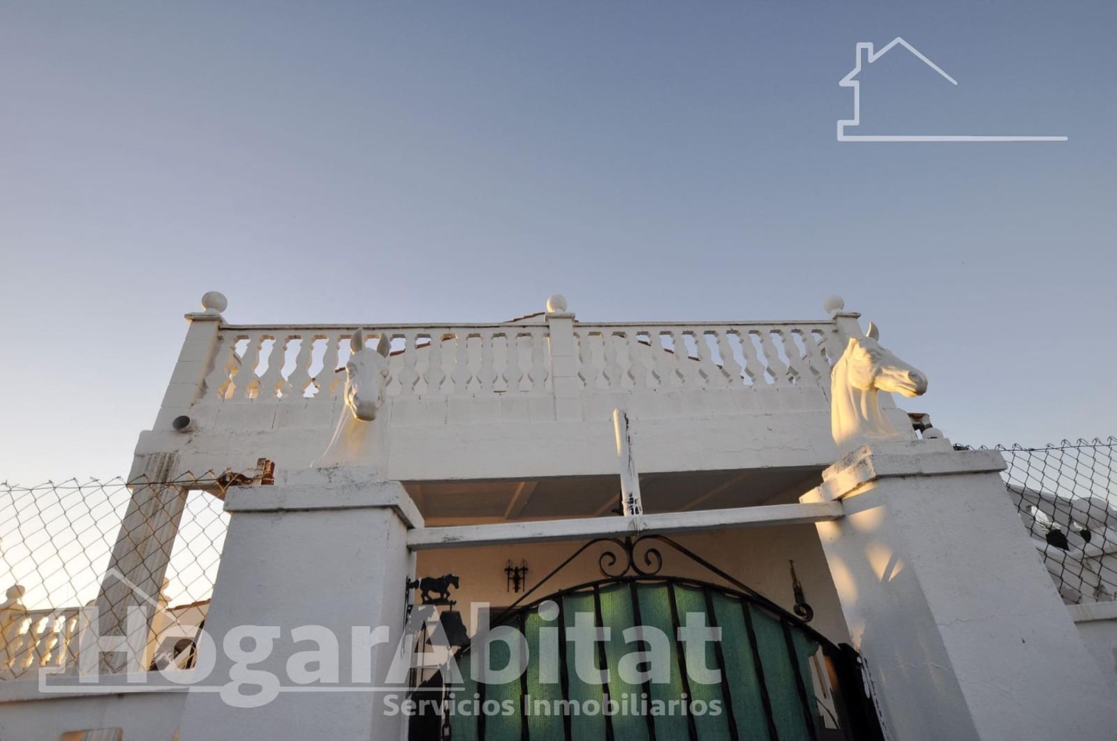 Chalet de 4 habitaciones en Sagunto / Sagunt en venta con piscina garaje - 490.000 € (Ref: 9451056)
