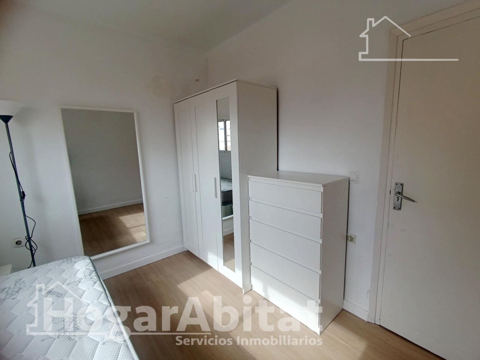4 Zimmer Wohnung zu verkaufen in Castello de la Plana - 190.000 € (Ref: 9451062)