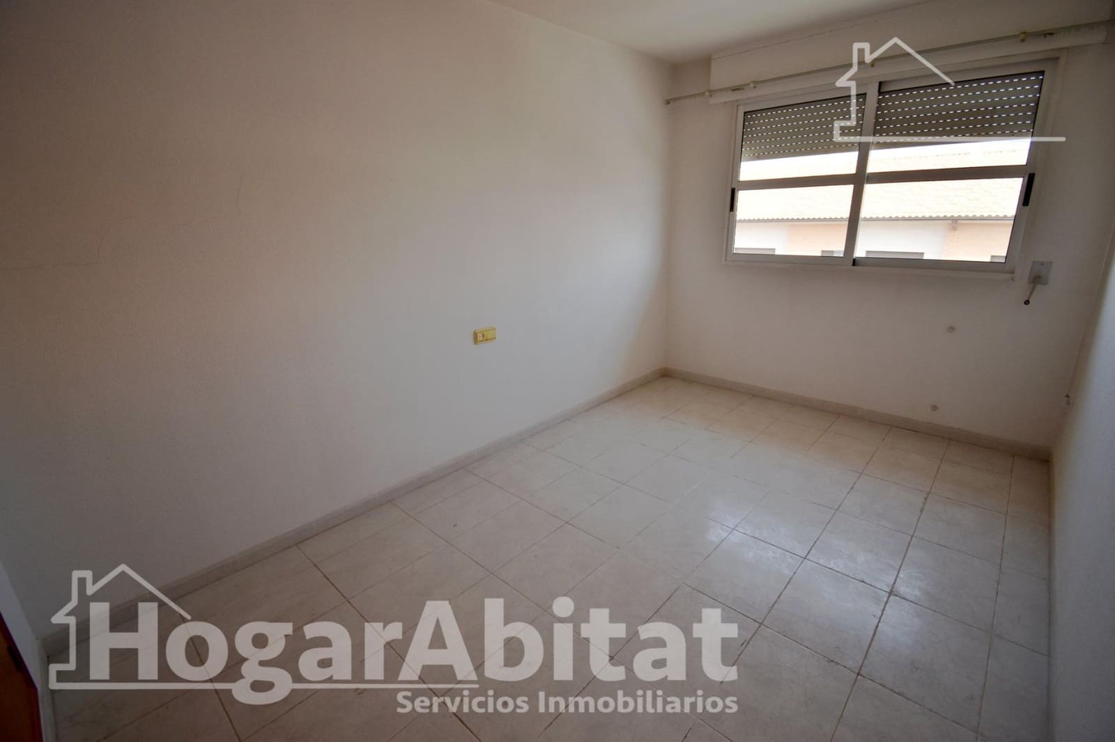 6 slaapkamer Rijtjeshuis te koop in Burriana / Borriana met garage - € 215.000 (Ref: 9451067)
