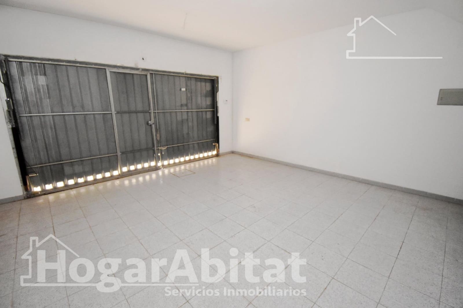 6 slaapkamer Rijtjeshuis te koop in Burriana / Borriana met garage - € 215.000 (Ref: 9451067)