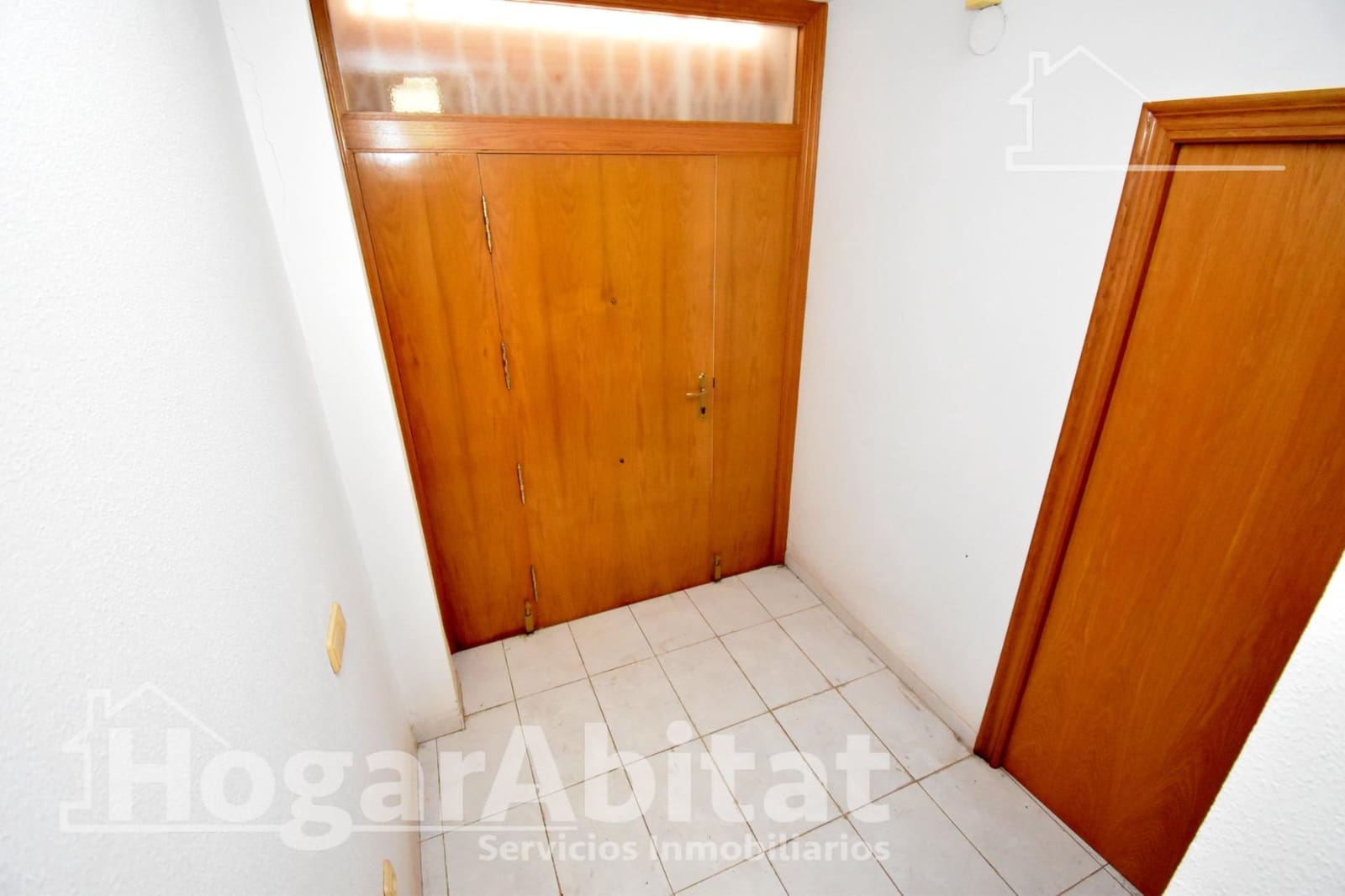 6 slaapkamer Rijtjeshuis te koop in Burriana / Borriana met garage - € 215.000 (Ref: 9451067)