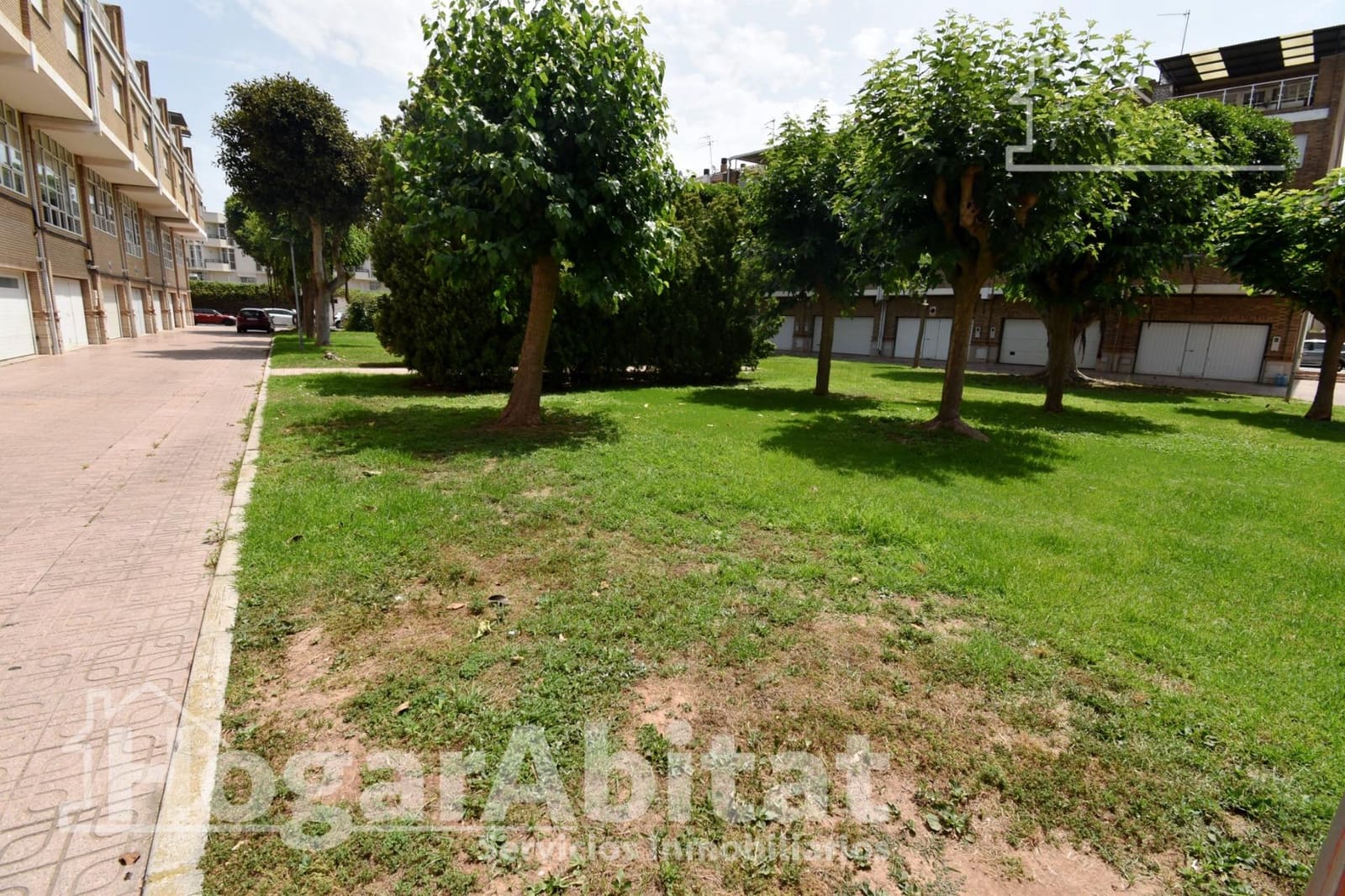 6 slaapkamer Rijtjeshuis te koop in Burriana / Borriana met garage - € 215.000 (Ref: 9451067)