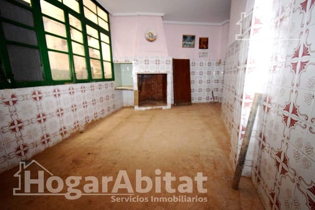 4 soverom Hus til salgs i Chiva - € 94 000 (Ref: 9451071)