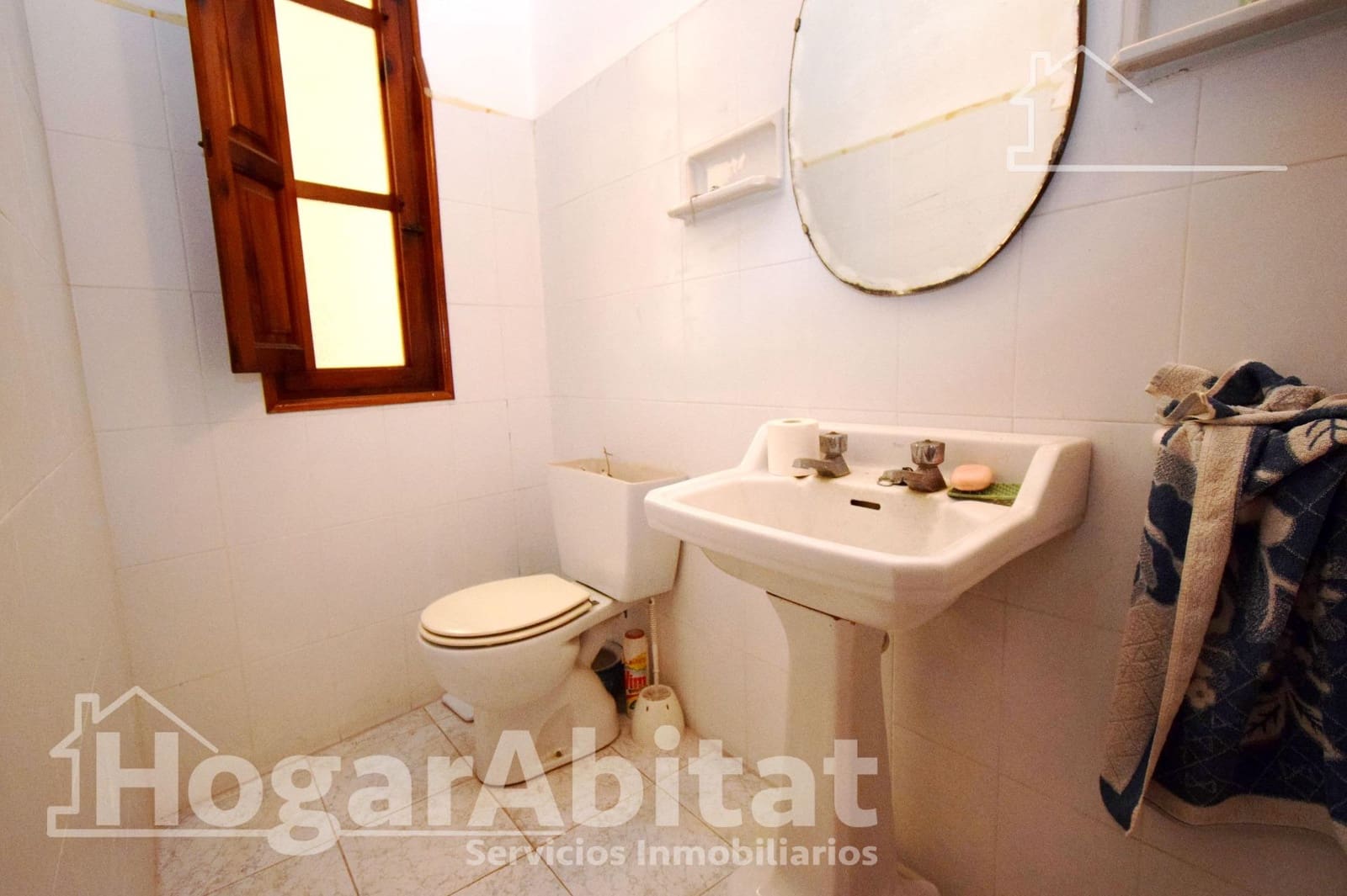 Casa de 7 habitaciones en Chiva en venta - 399.000 € (Ref: 9451072)