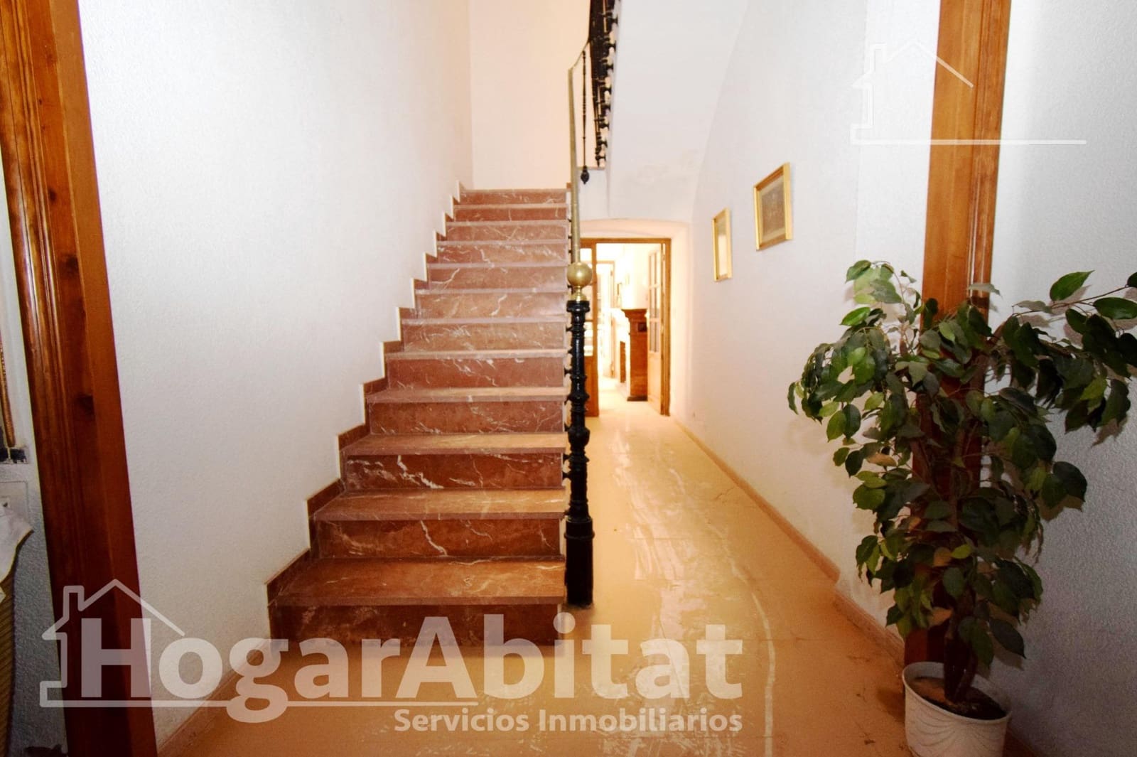 Casa de 7 habitaciones en Chiva en venta - 399.000 € (Ref: 9451072)