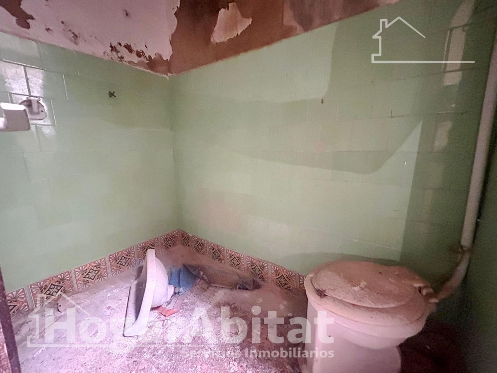 Byhus til salg i Benaguasil - € 80.000 (Ref: 9451078)