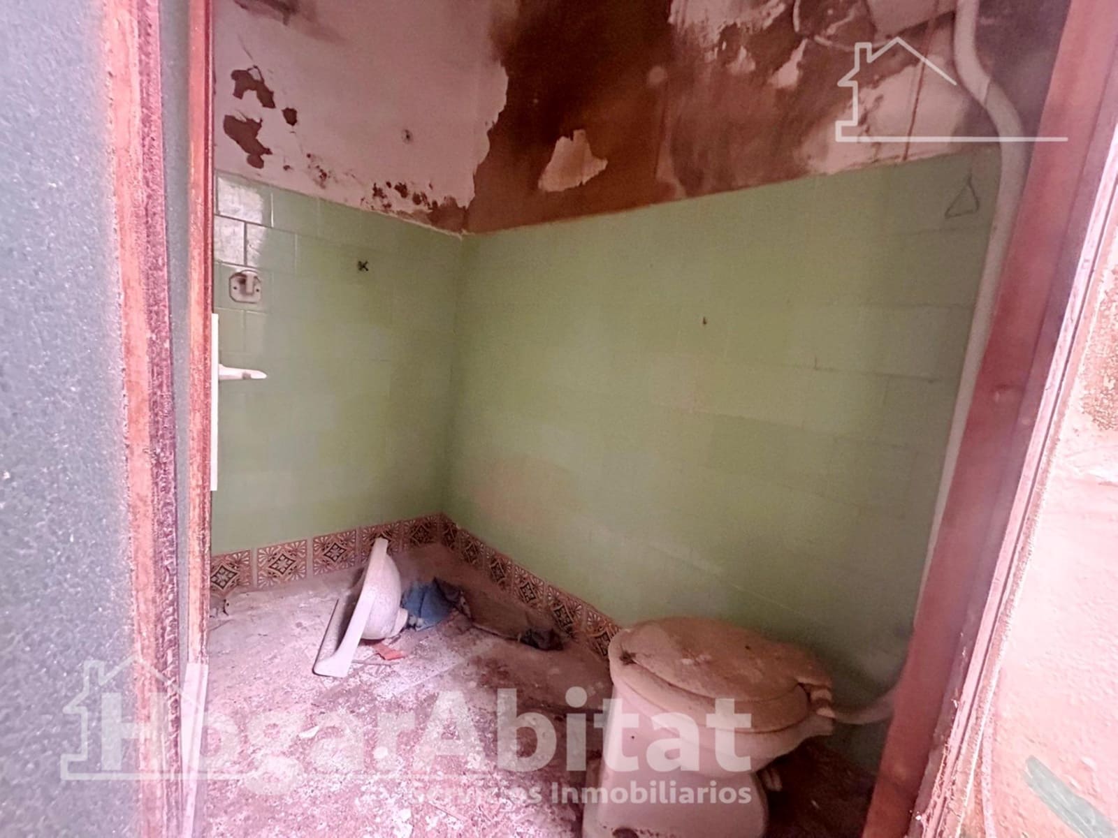 Byhus til salg i Benaguasil - € 80.000 (Ref: 9451078)