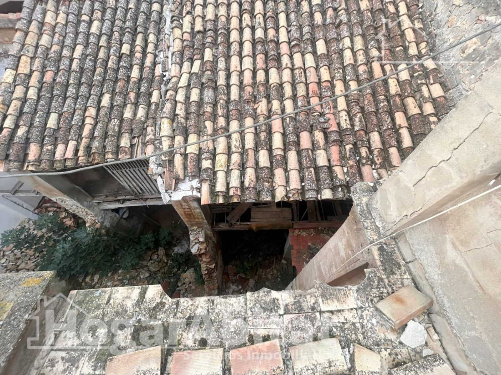 Byhus til salg i Benaguasil - € 80.000 (Ref: 9451078)