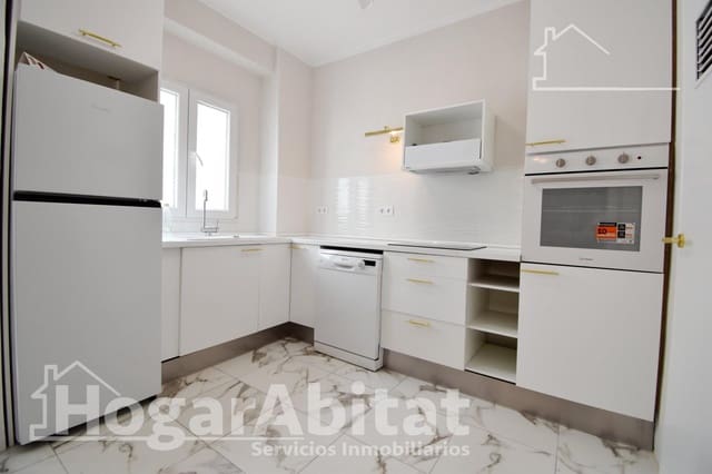 Piso de 3 habitaciones en Oliva en venta - 125.000 € (Ref: 9452169)