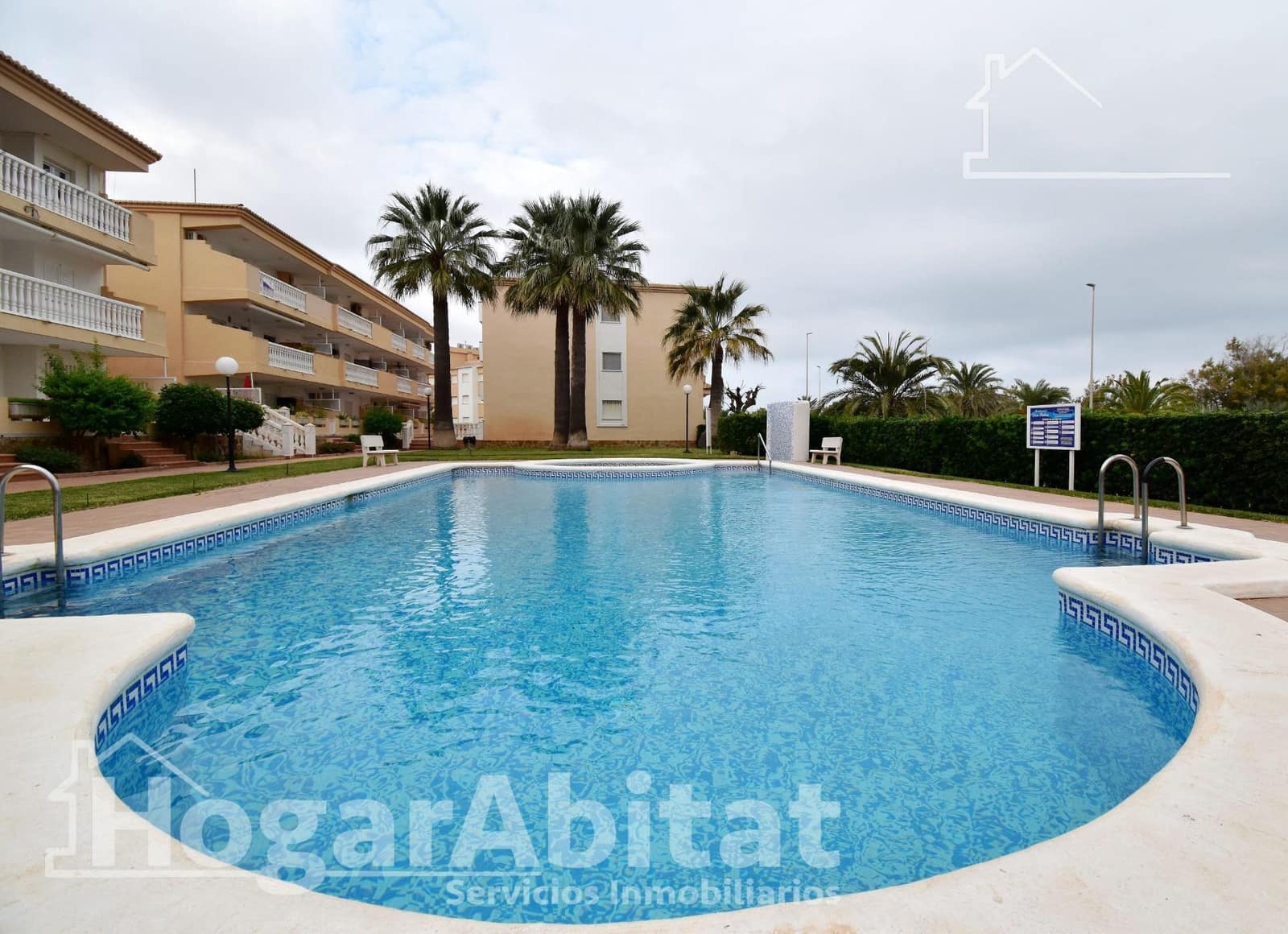 3 slaapkamer Flat te koop in Piles met zwembad - € 210.000 (Ref: 9452171)