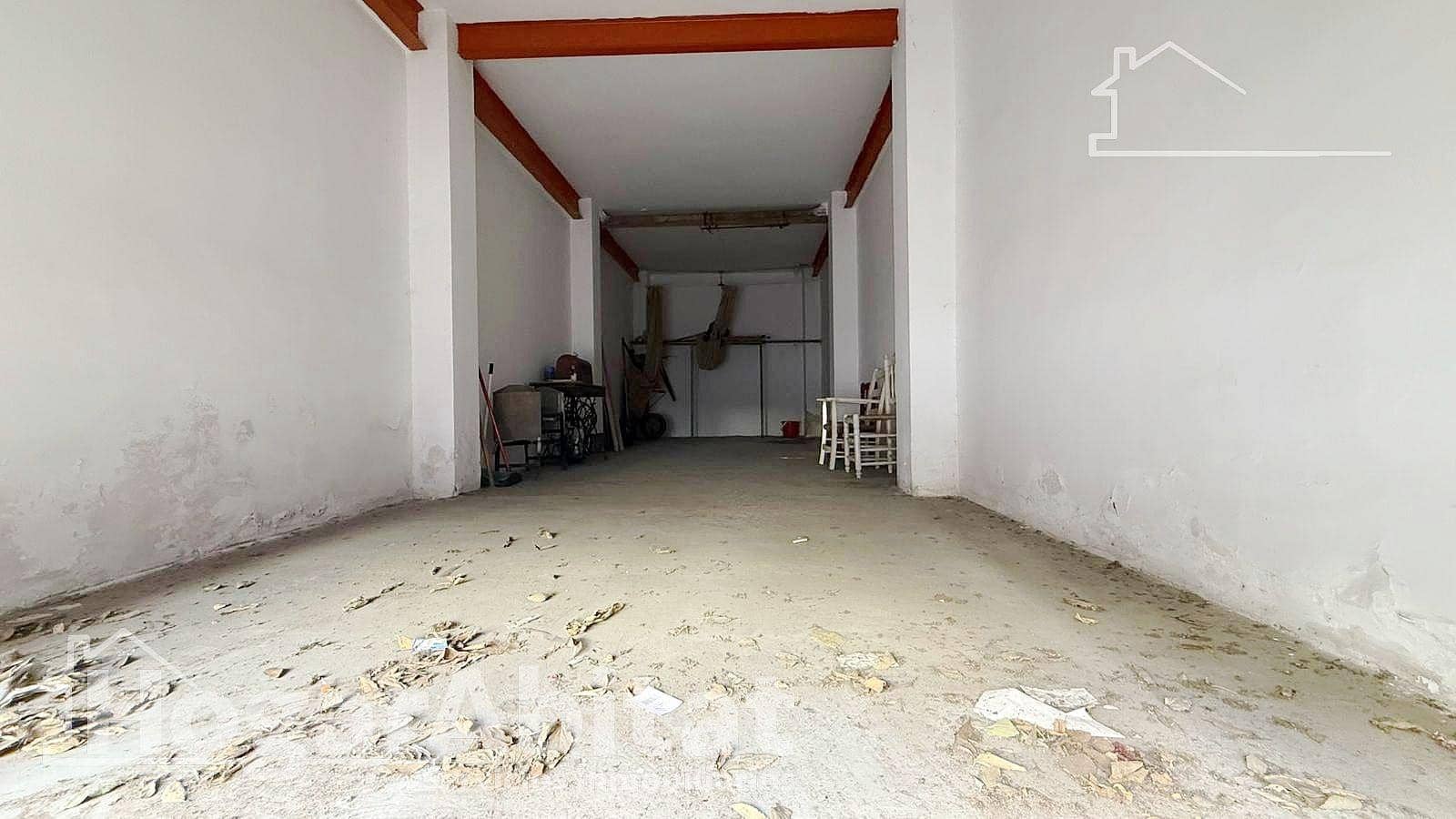 4 makuuhuone Asunto myytävänä paikassa Oliva - 120 000 € (Ref: 9452177)