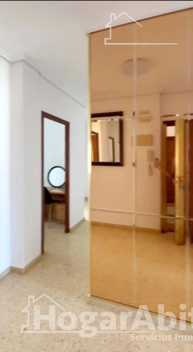 4 camera da letto Appartamento in vendita in Castello de la Plana con garage - 195.000 € (Rif: 9452181)