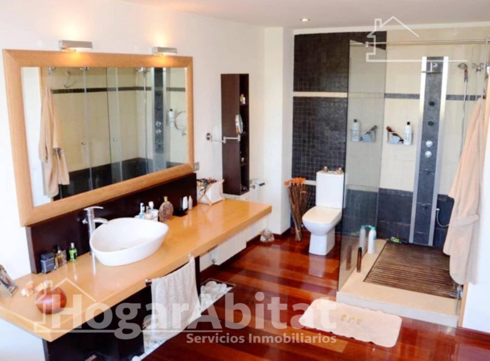 4 bedroom Villa for sale in Algemesi with garage - € 569,000 (Ref: 9452182)