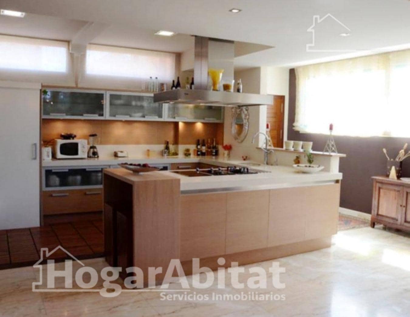4 bedroom Villa for sale in Algemesi with garage - € 569,000 (Ref: 9452182)