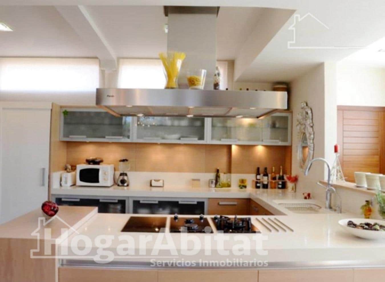 4 bedroom Villa for sale in Algemesi with garage - € 569,000 (Ref: 9452182)