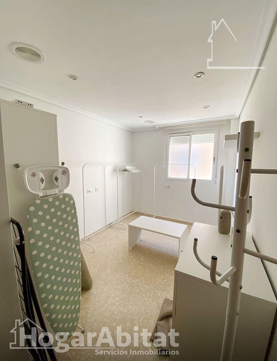 3 makuuhuone Kattohuoneisto myytävänä paikassa L'Alcora - 150 000 € (Ref: 9452185)