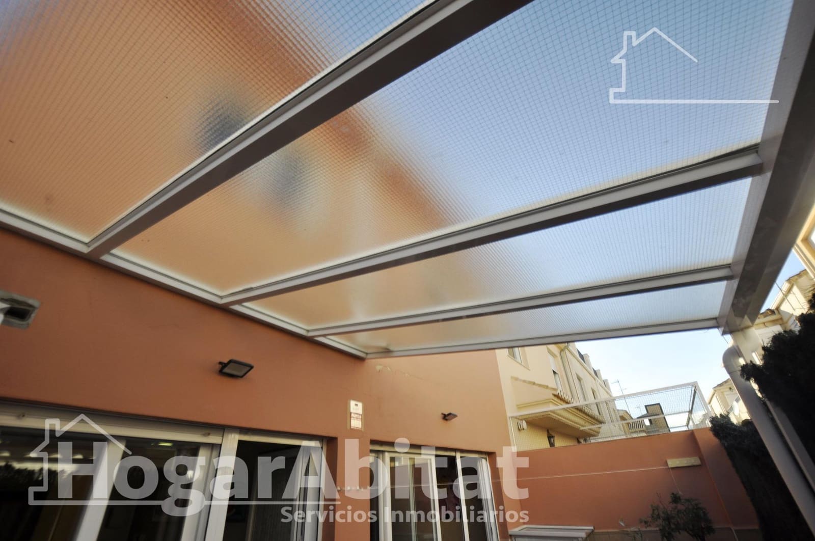 3 soverom Rekkehus til salgs i Puig med garasje - € 490 000 (Ref: 9452186)