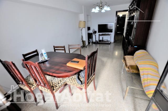 3 slaapkamer Flat te koop in Sant Isidre, Valencia stad - € 195.000 (Ref: 9452187)