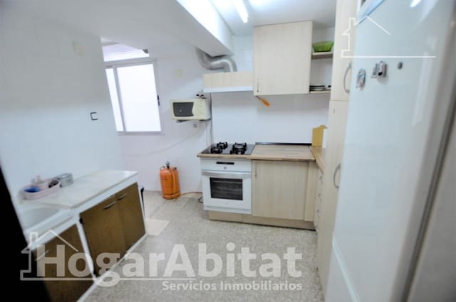 3 slaapkamer Flat te koop in Sant Isidre, Valencia stad - € 195.000 (Ref: 9452187)