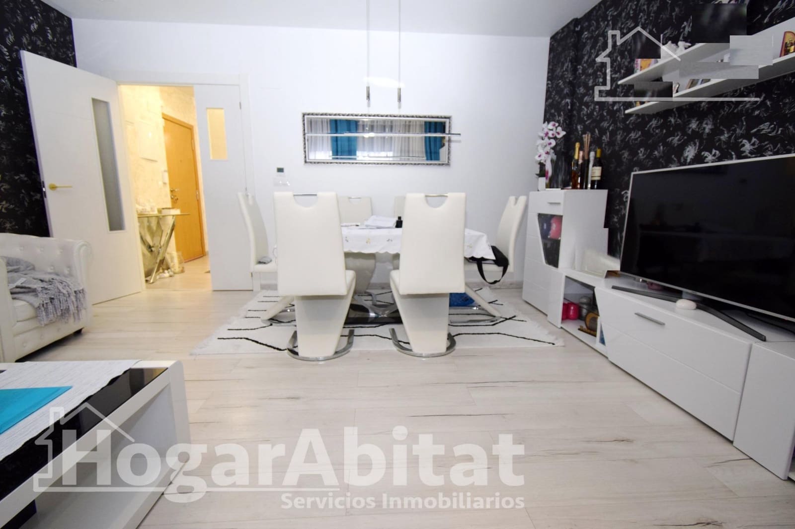 4 soverom Leilighet til salgs i Montserrat med garasje - € 250 000 (Ref: 9452191)