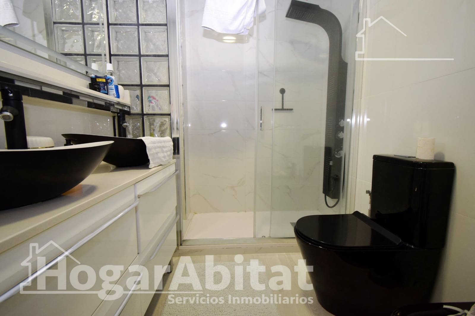 4 soverom Leilighet til salgs i Montserrat med garasje - € 250 000 (Ref: 9452191)