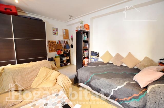 Leilighet til salgs i Carolinas Bajas, Alicante by - € 130 000 (Ref: 9456304)