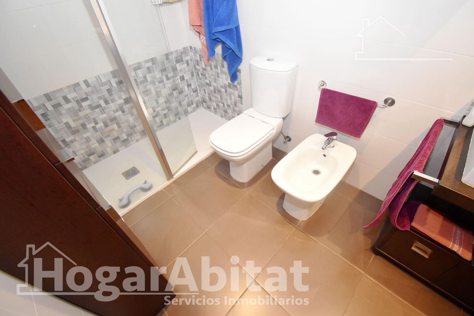 2 bedroom Flat for sale in Castello de la Plana with garage - € 228,000 (Ref: 9456308)