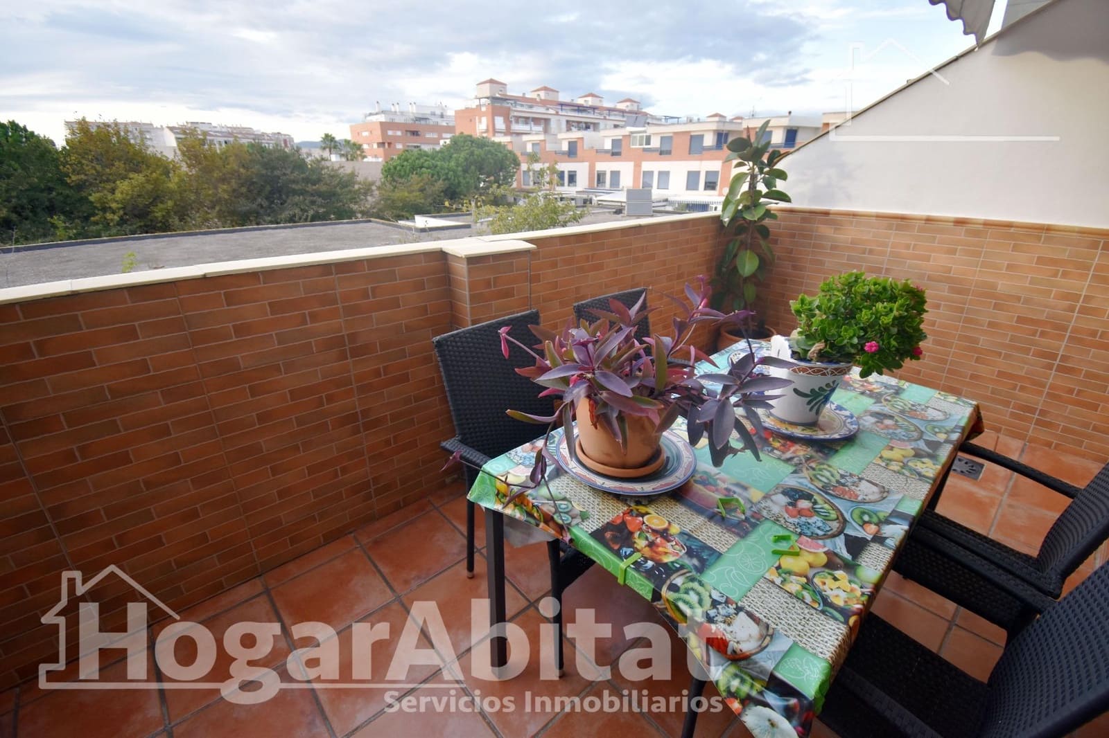 2 bedroom Flat for sale in Castello de la Plana with garage - € 228,000 (Ref: 9456308)