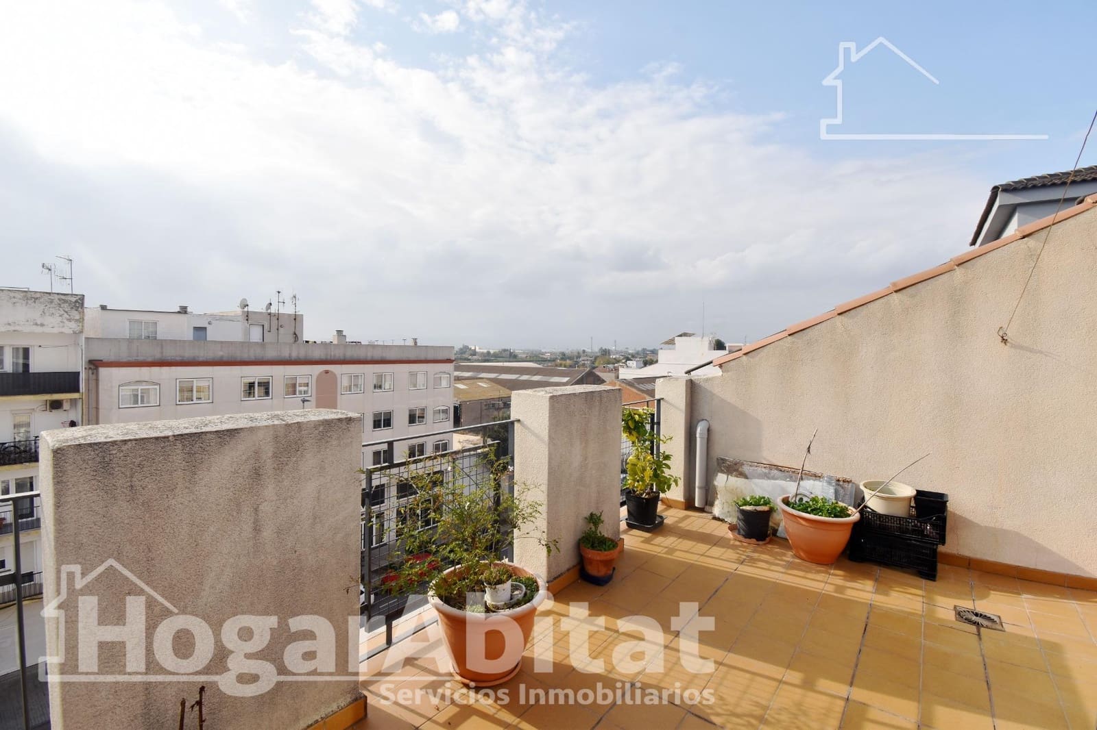3 soverom Penthouse til salgs i Castello de la Plana med garasje - € 250 000 (Ref: 9456311)