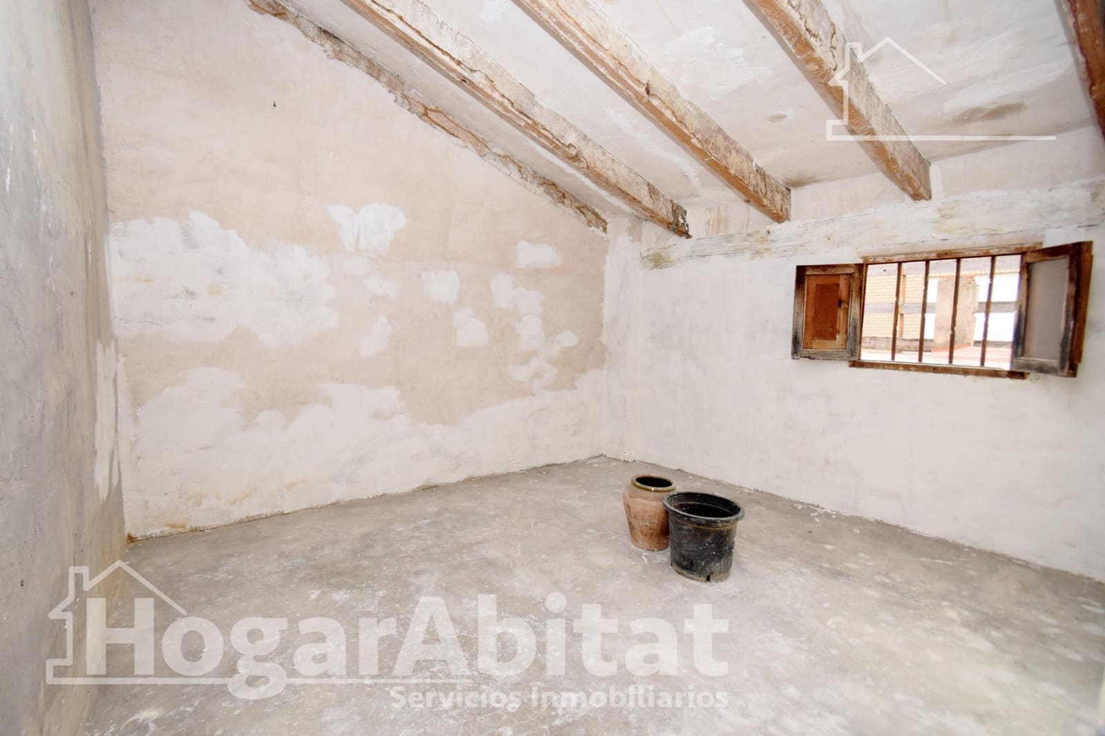 3 bedroom Townhouse for sale in Benaguasil - € 110,000 (Ref: 9456337)