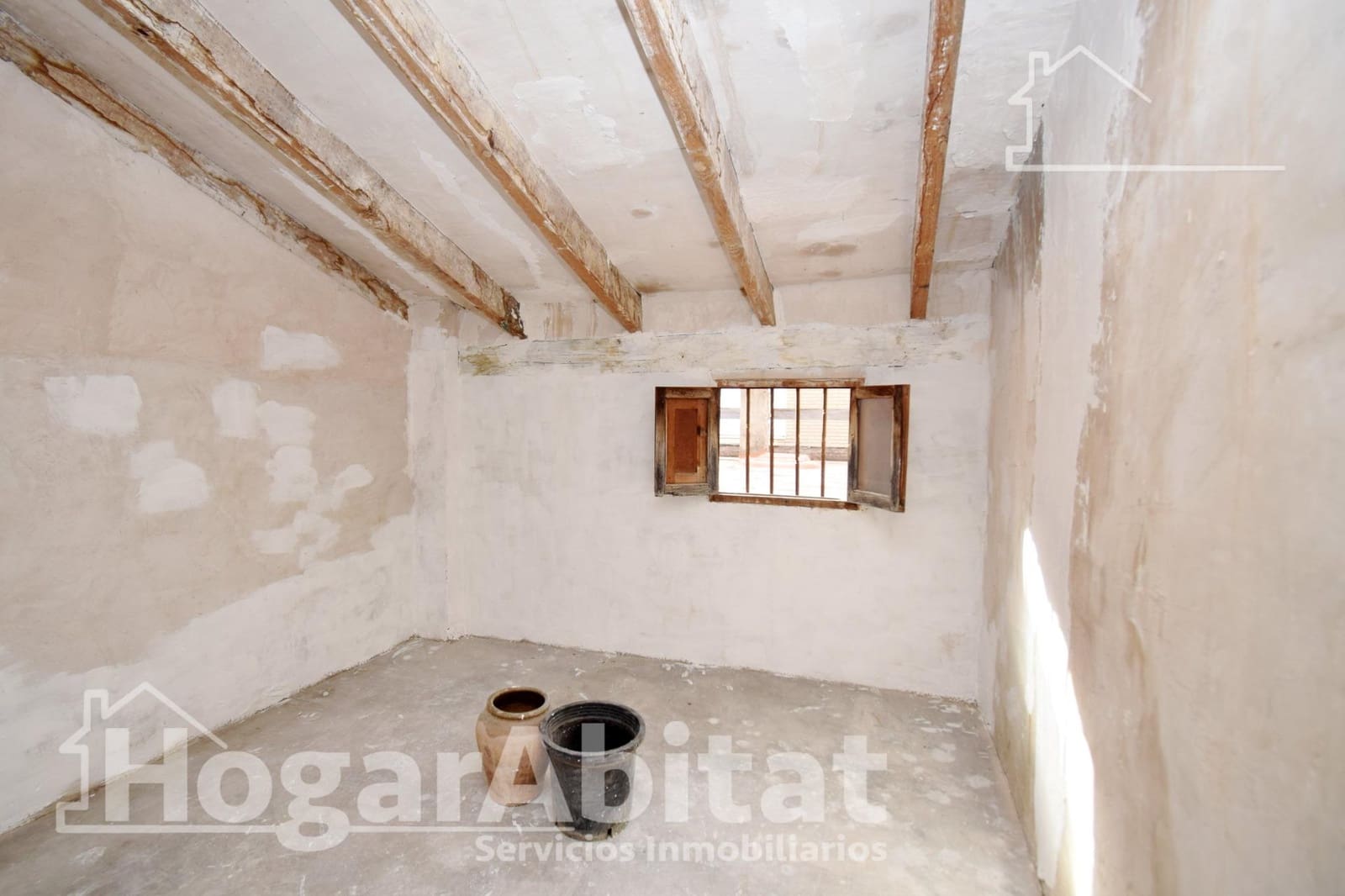 3 bedroom Townhouse for sale in Benaguasil - € 110,000 (Ref: 9456337)
