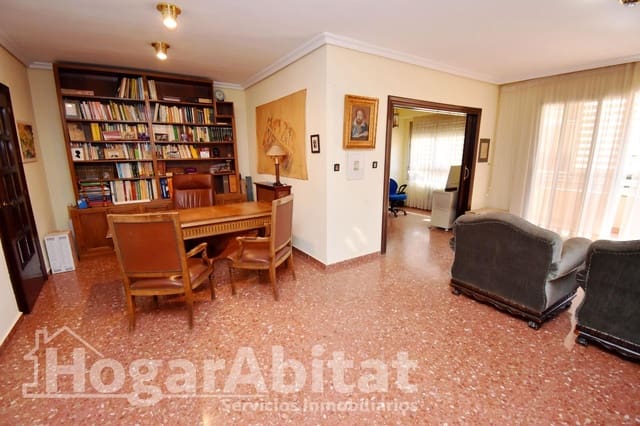 4 quarto Apartamento para venda em Norte, Castelló de la Plana com garagem - 230 000 € (Ref: 9462410)
