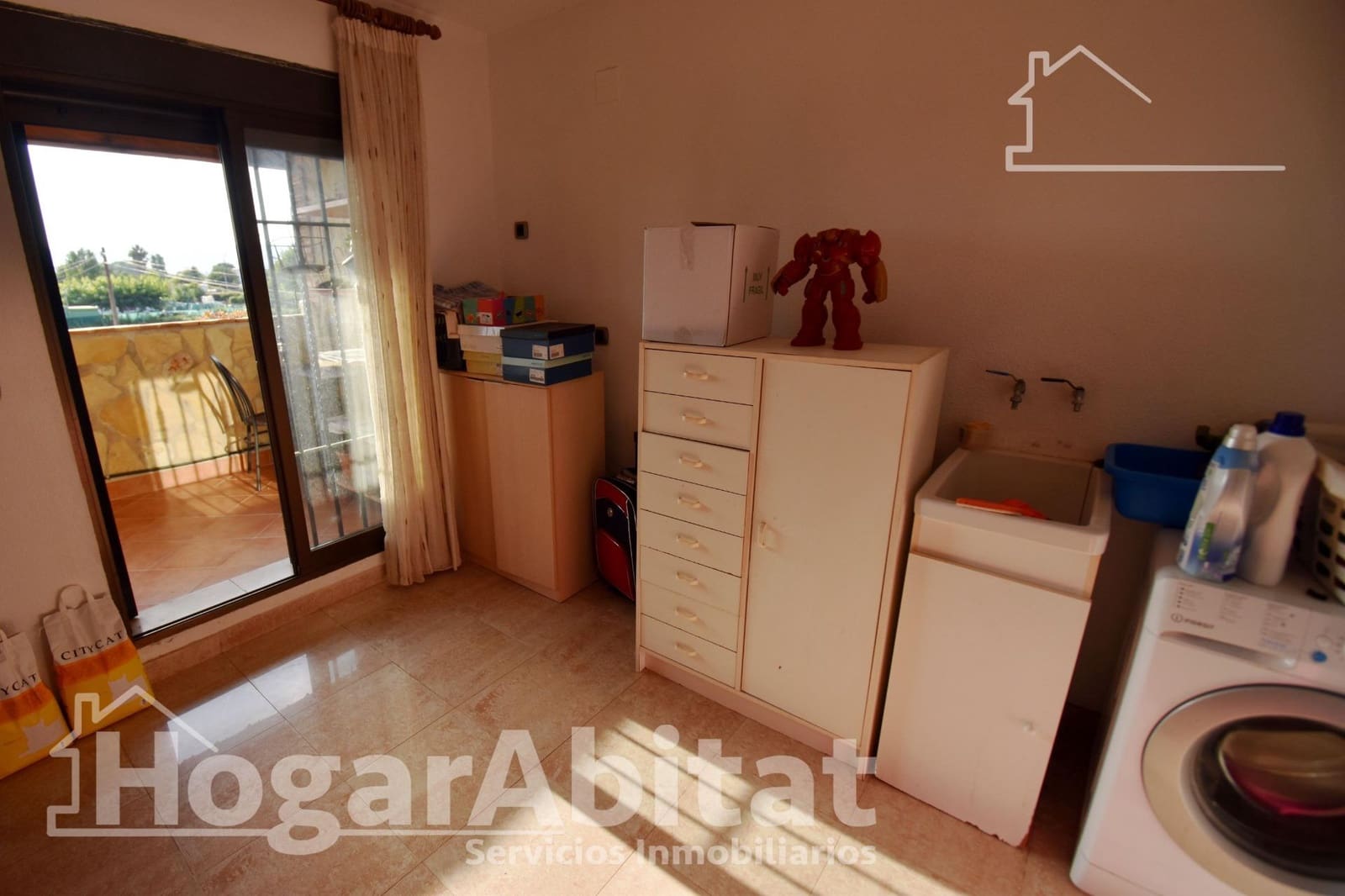 5 sypialnia Willa na sprzedaż w Castello de la Plana z basenem garażem - 285 000 € (Ref: 9462411)