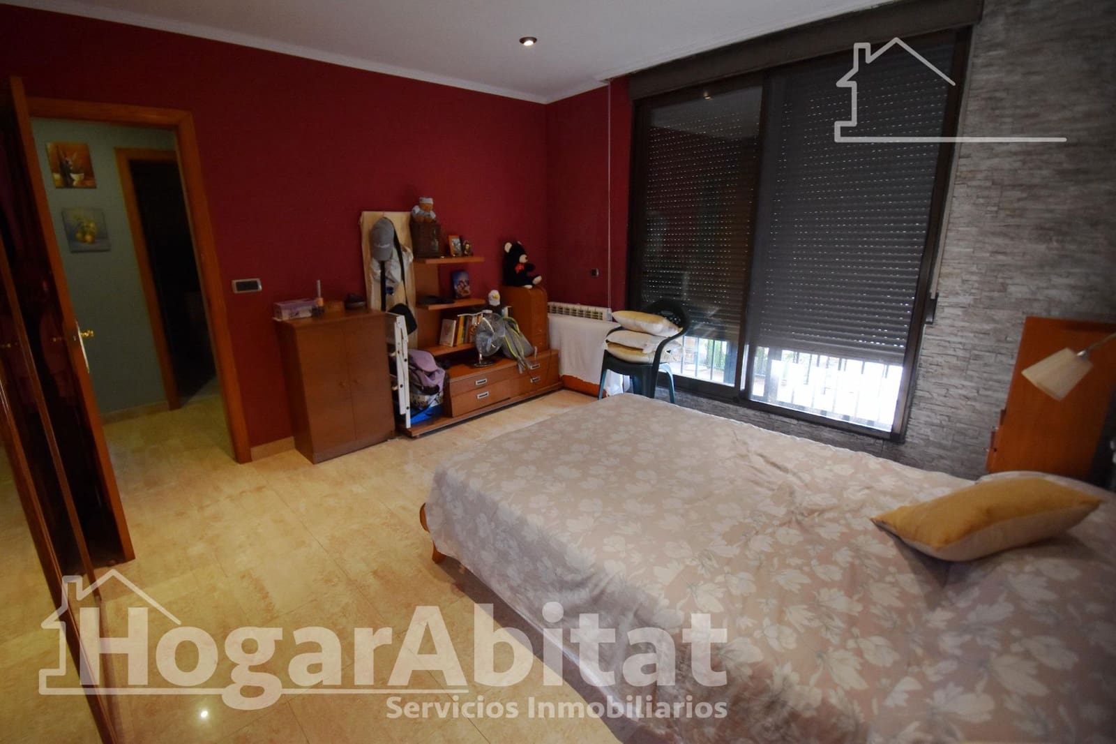 5 sypialnia Willa na sprzedaż w Castello de la Plana z basenem garażem - 285 000 € (Ref: 9462411)