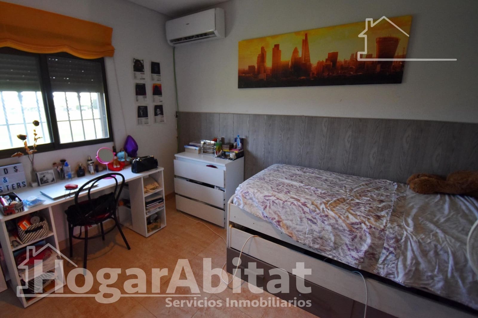 5 sypialnia Willa na sprzedaż w Castello de la Plana z basenem garażem - 285 000 € (Ref: 9462411)