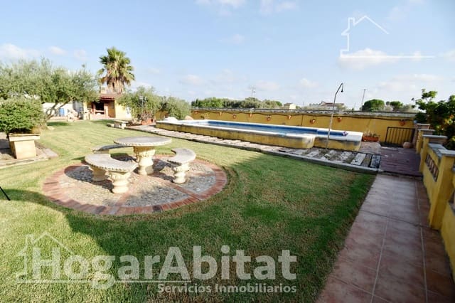 5 sypialnia Willa na sprzedaż w Castelló de la Plana z basenem garażem - 285 000 € (Ref: 9462411)