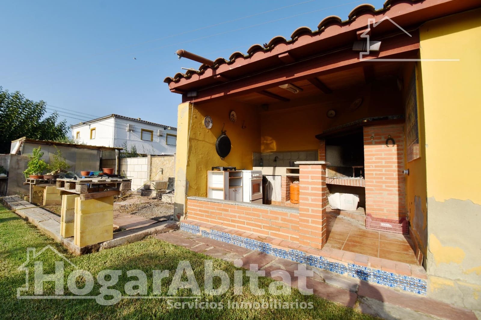 5 sypialnia Willa na sprzedaż w Castello de la Plana z basenem garażem - 285 000 € (Ref: 9462411)