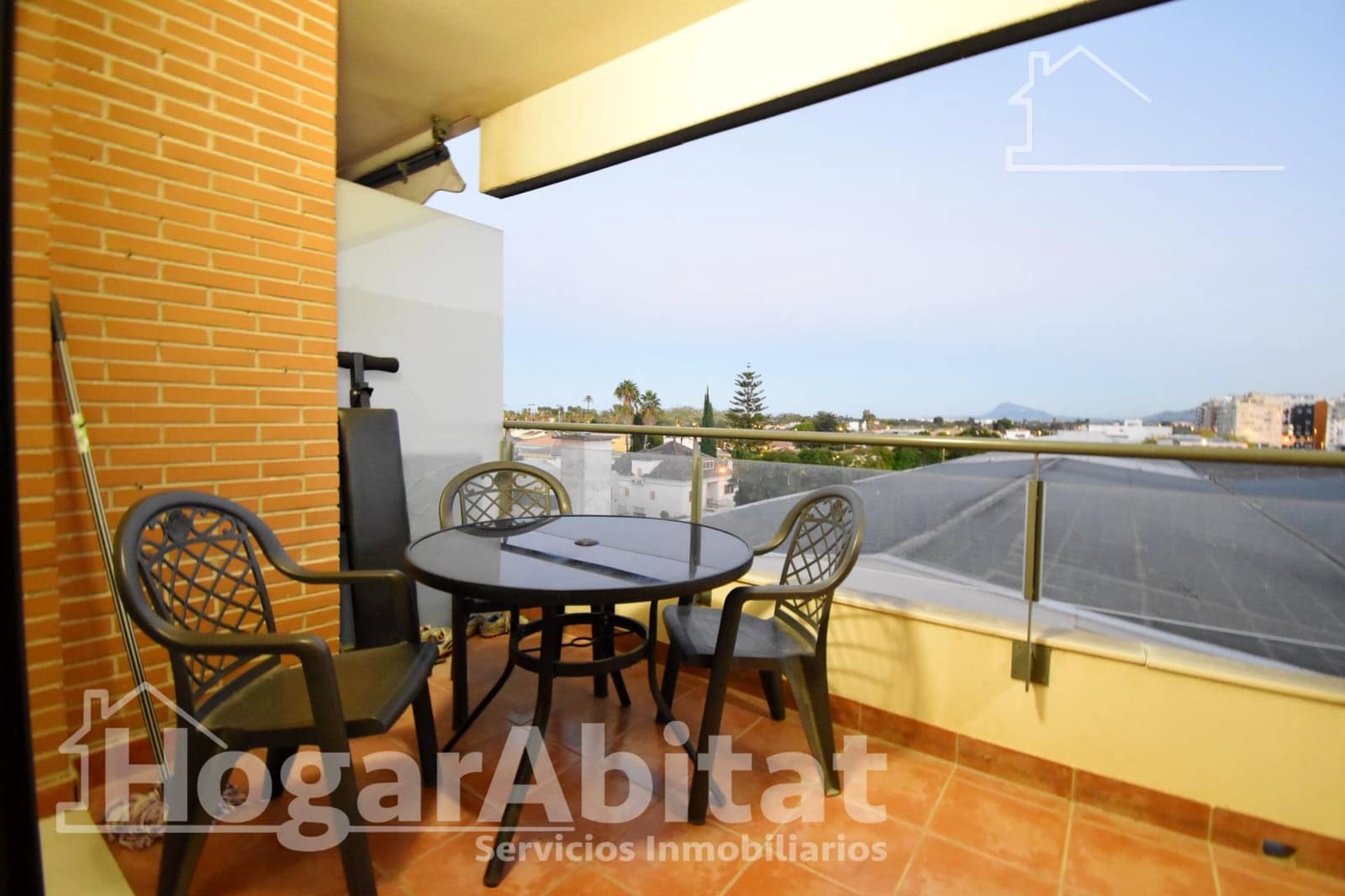 Piso de 1 habitación en Oliva en venta con garaje - 145.000 € (Ref: 9462413)