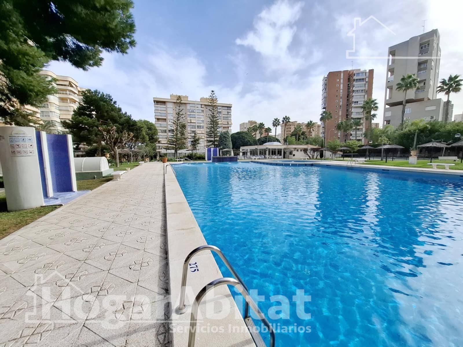 Piso de 2 habitaciones en Playa de San Juan en venta con piscina garaje - 690.000 € (Ref: 9462425)