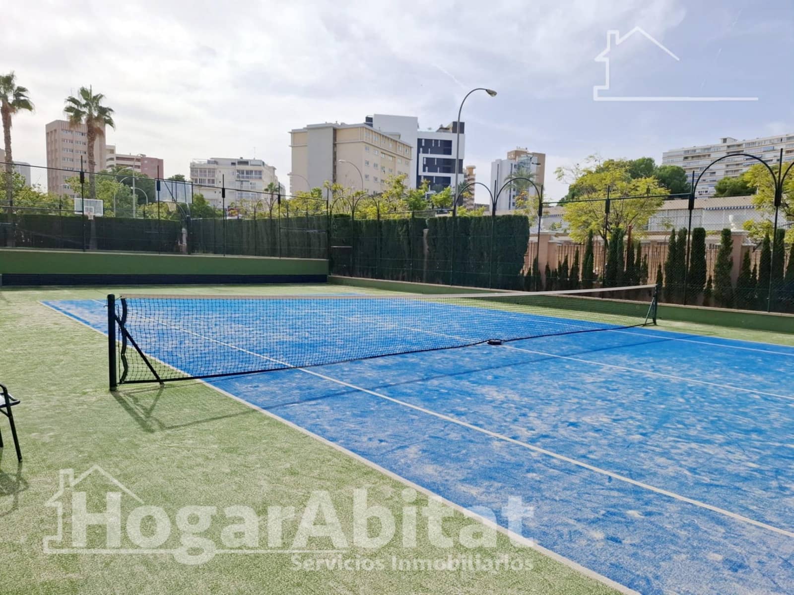 Piso de 2 habitaciones en Playa de San Juan en venta con piscina garaje - 690.000 € (Ref: 9462425)