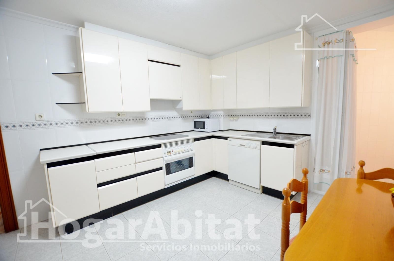 3 soveværelse Lejlighed til salg i Alicante by - € 690.000 (Ref: 9462426)