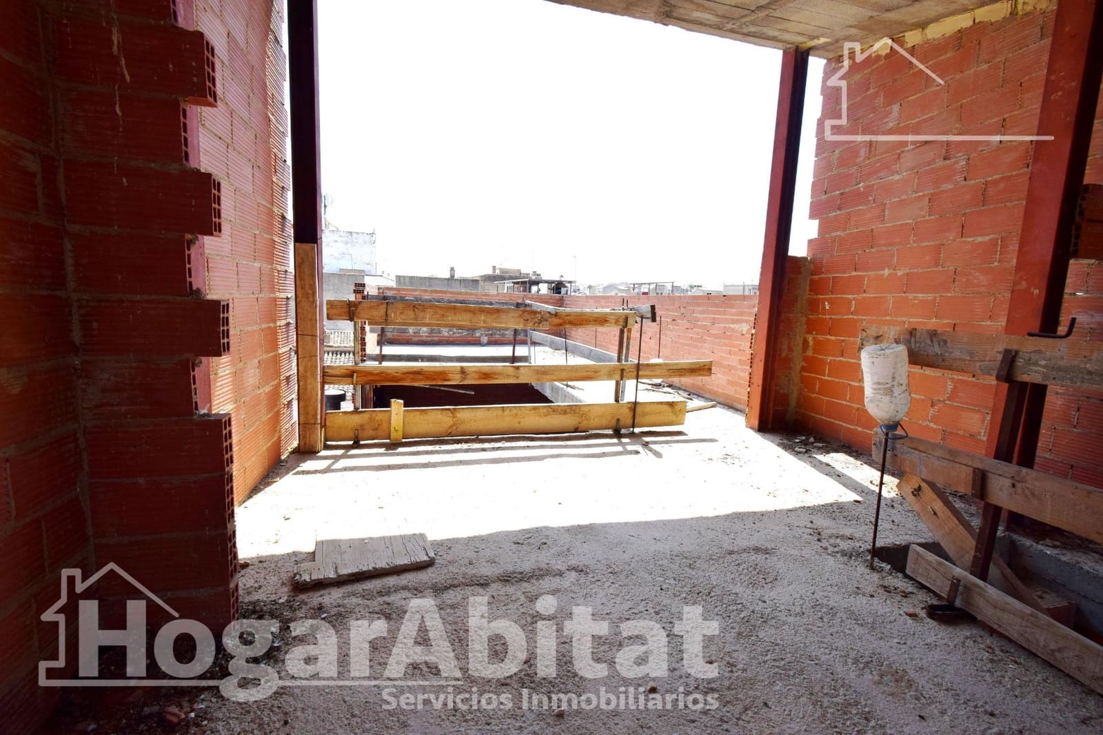 Casa de 3 habitaciones en Cheste en venta con garaje - 90.000 € (Ref: 9462431)