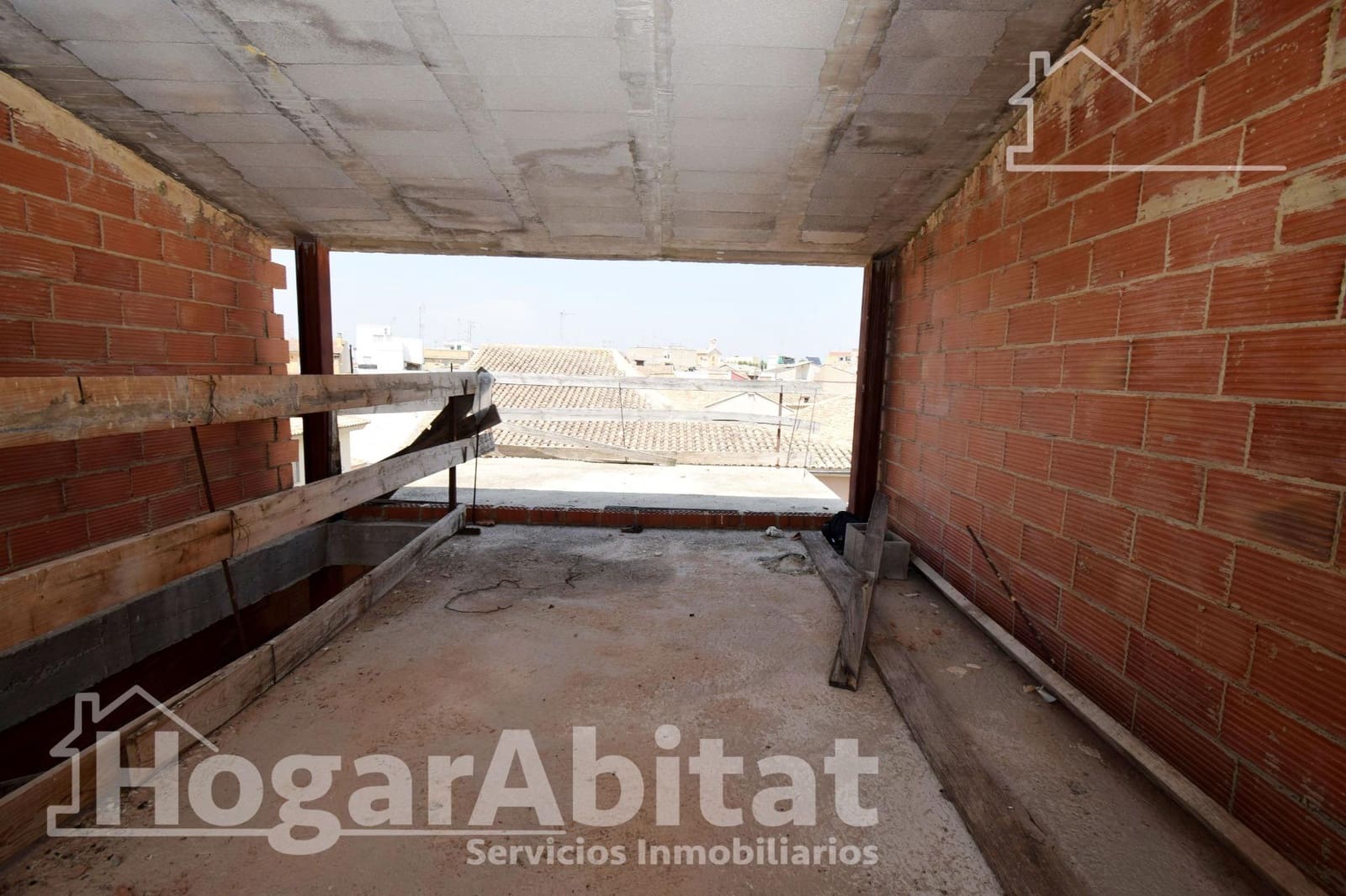 Casa de 3 habitaciones en Cheste en venta con garaje - 90.000 € (Ref: 9462431)