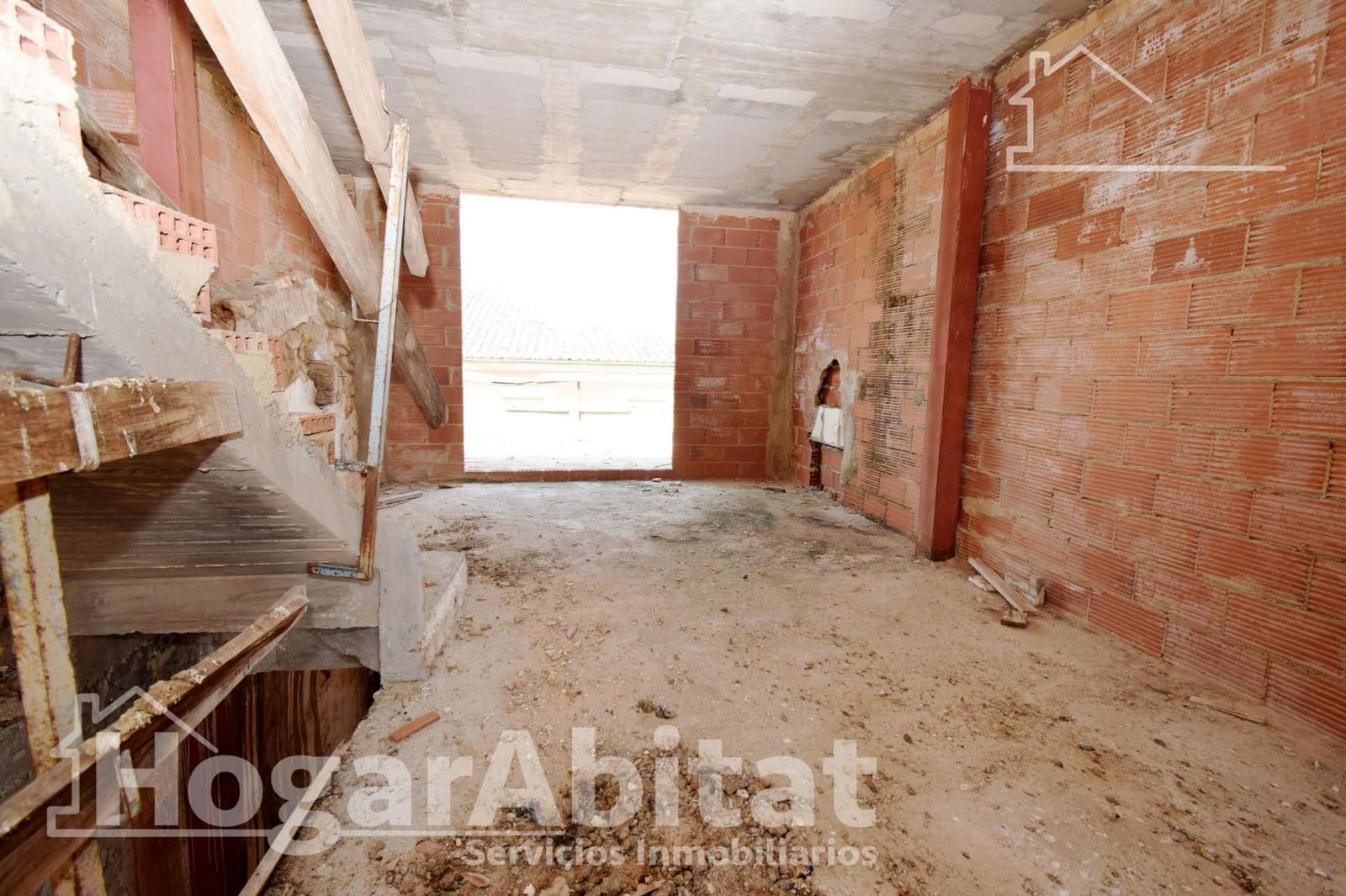 Casa de 3 habitaciones en Cheste en venta con garaje - 90.000 € (Ref: 9462431)